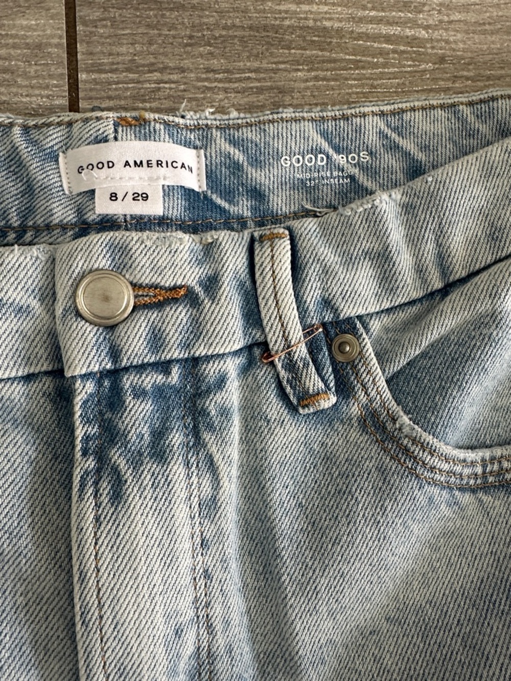 Good American Good 90’s relaxed fit Distressed Straight-Leg Jeans - Picture 9 of 13